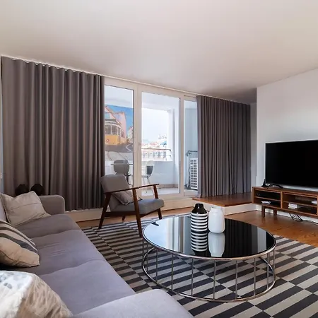 Amazing Rooftop At Center