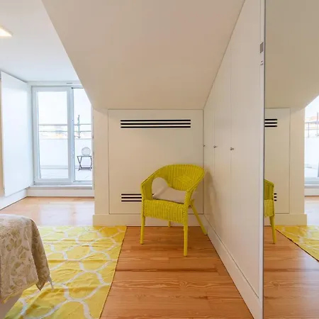 Amazing Rooftop At Center Apartment Lissabon