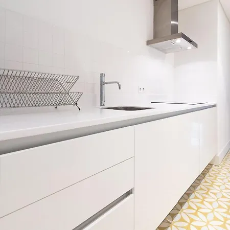 Amazing Rooftop At Center Apartment Lissabon