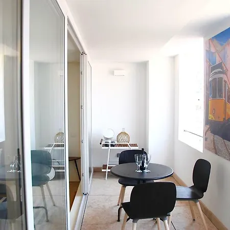 Amazing Rooftop At Center *